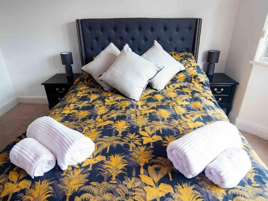 1 Bedroom Self Contained Apartment In Christchurch Winkton Bagian luar foto